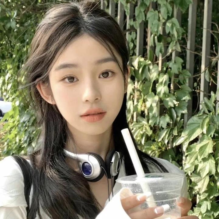 LadyGaga:神彩巡回演唱会